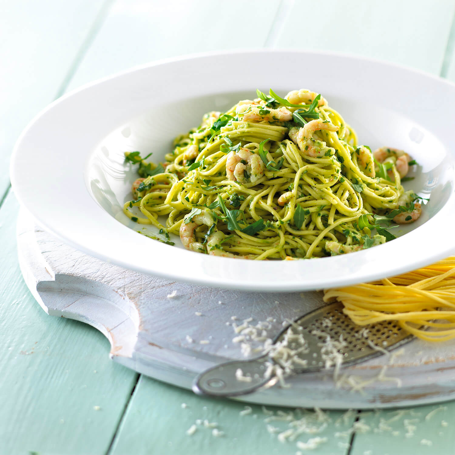 Spaghetti med rejer og rucola - lækker grøn ret - opskrift