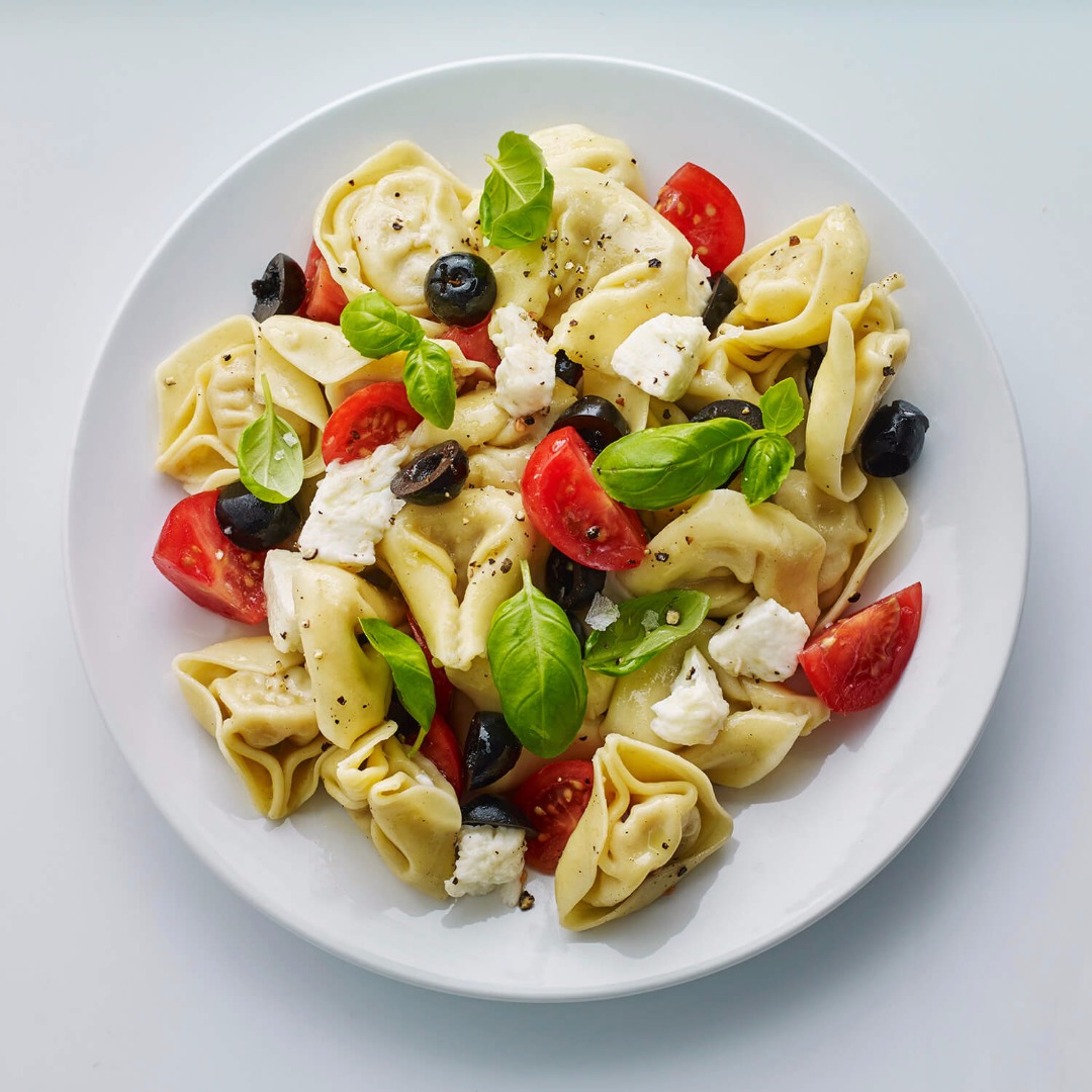 tortellini-skinke-mozzarella-cherrytomater